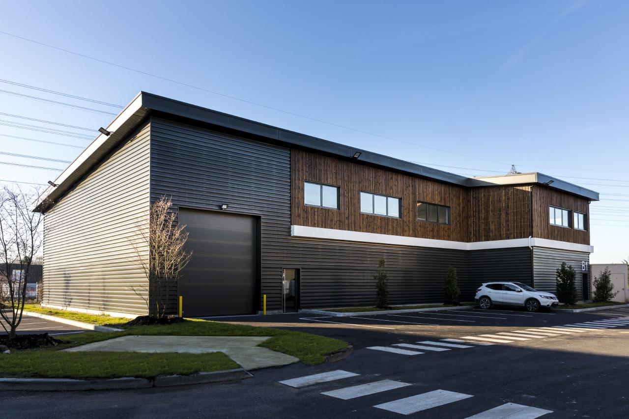 Local d'activité Droue-sur-Drouette 2878m² Vente local d'activité Droue-sur-Drouette Eure-et-Loir OVACT2119127 1